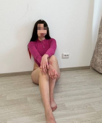 У меня богатый опыт, и я знаю, как доставить настоящее удовольствие мужчине. Мои услуги включают классический секс, оральный секс, массаж и многое другое. Я создам атмосферу релаксации и безудержного желания. Доверься мне, и я покажу тебе, что настоящее наслаждение - это не просто фантазия. В Москве я живу и работаю, и готова к встречам по всей Москве. У меня есть положительные отзывы, которые говорят о моем профессионализме и моей способности удовлетворить любые желания. Посмотри мои фото, и ты увидишь, как я привлекательна и соблазнительна. Не упусти возможность провести незабываемое время со мной! 🌹😈💋 Алла